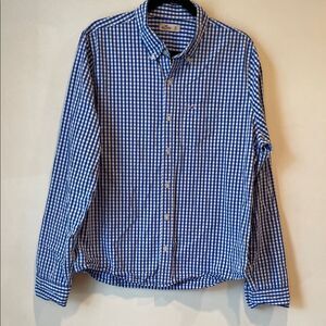 Hollister Men's Blue and White Gingham Shirt Size XL